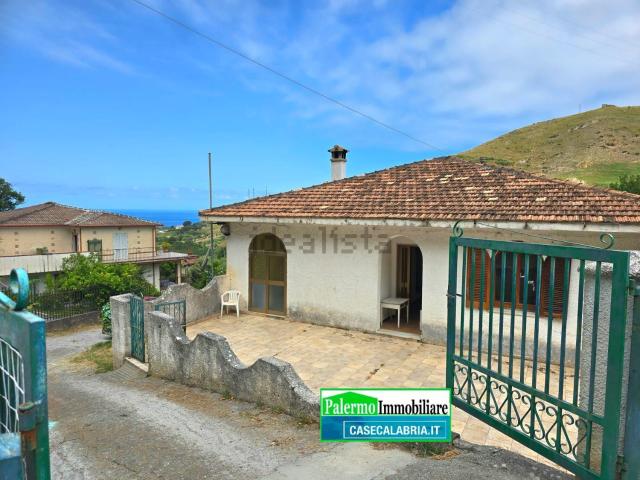 Case e ville in vendita di 133 m² in Contrada cacciola, 27
