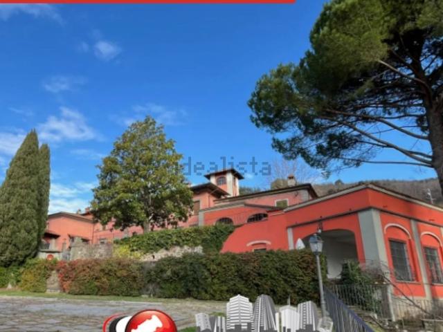 Case e ville in vendita di 1343 m² in Via Croce di Vizzano