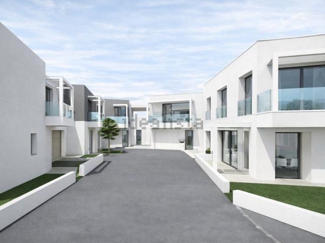 Case e ville in vendita di 134 m² in Via Girolamo Selmo