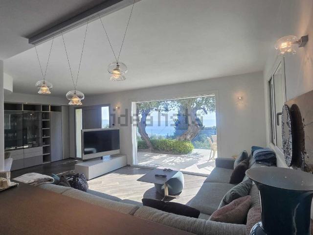 Case e ville in vendita di 134 m² in Via San Leonardo, 51