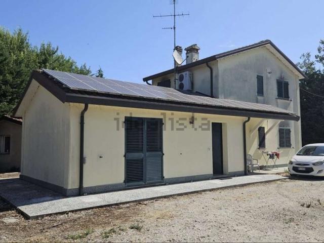 Case e ville in vendita di 134 m² in Via Valmana