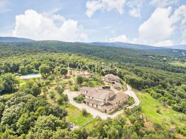 Case e ville in vendita di 1356 m² in Strada di Nagli