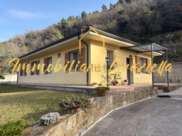 Case e ville in vendita di 135 m²