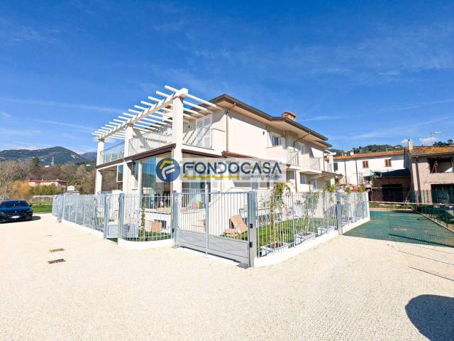 Case e ville in vendita di 135 m² in Via Don Eugenio Benedetti, 15