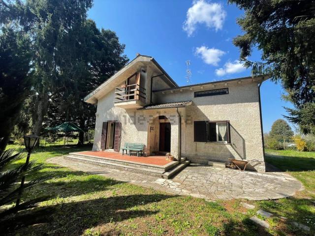 Case e ville in vendita di 135 m² in Via della Stradella, 22