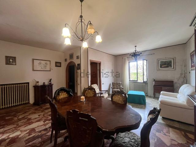 Case e ville in vendita di 135 m² in Via delle Thuye