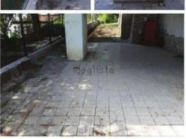 Case e ville in vendita di 135 m² in Via Enna, 21