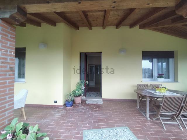 Case e ville in vendita di 135 m² in Via Santandrà