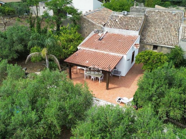 Case e ville in vendita di 135 m² in Contrada Fraginesi, 288