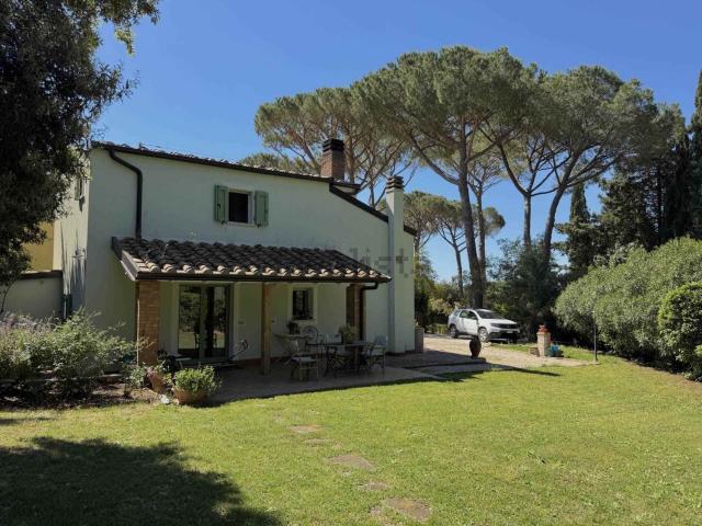 Case e ville in vendita di 136 m²