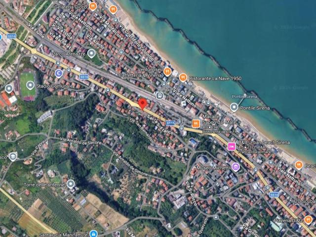 Case e ville in vendita di 136 m² in Via Adriatica