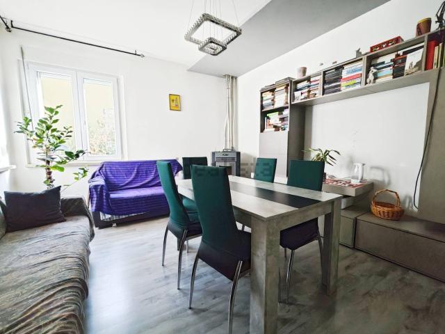 Case e ville in vendita di 136 m² in Vicolo Benvenuto de Campesani, 41