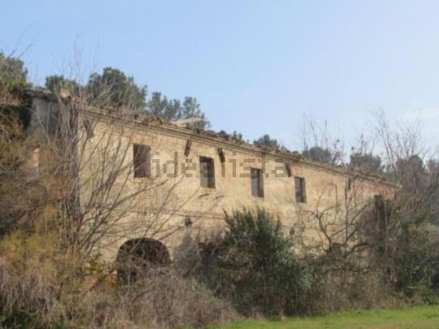 Case e ville in vendita di 1379 m² in Via del Tesoro