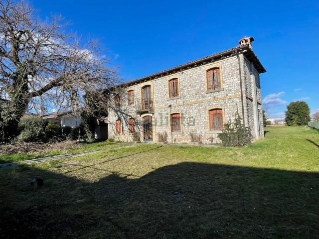 Case e ville in vendita di 137 m²