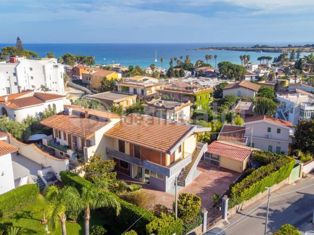 Case e ville in vendita di 137 m²