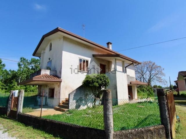 Case e ville in vendita di 137 m² in Via Lignano Nord, 18