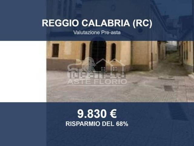 Case e ville in vendita di 138 m² in Via Predappio, 8