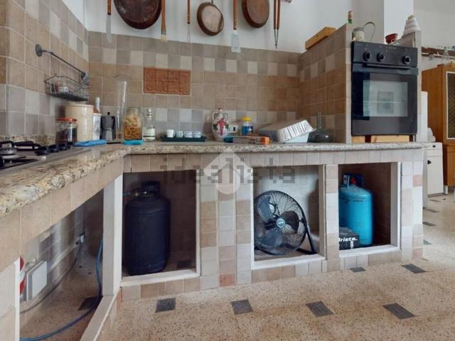 Case e ville in vendita di 138 m² in Contrada Cantagallo