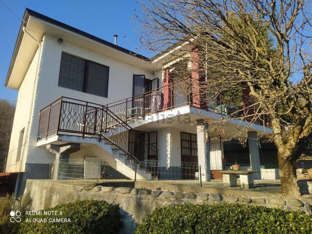 Case e ville in vendita di 138 m² in Strada Provinciale 26 dell&apos Amiantifera