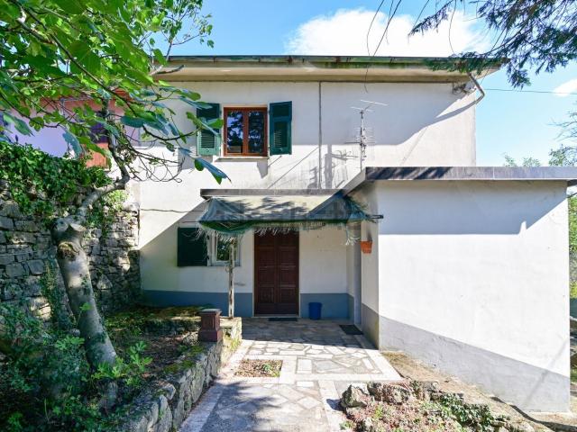 Case e ville in vendita di 139 m² in Strada Militare della Rocchetta, 13