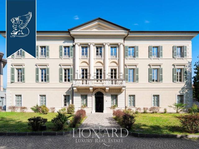 Case e ville in vendita di 1400 m²