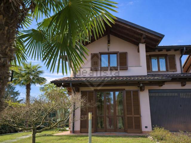 Case e ville in vendita di 140 m²
