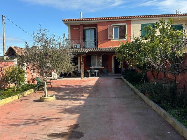 Case e ville in vendita di 140 m²