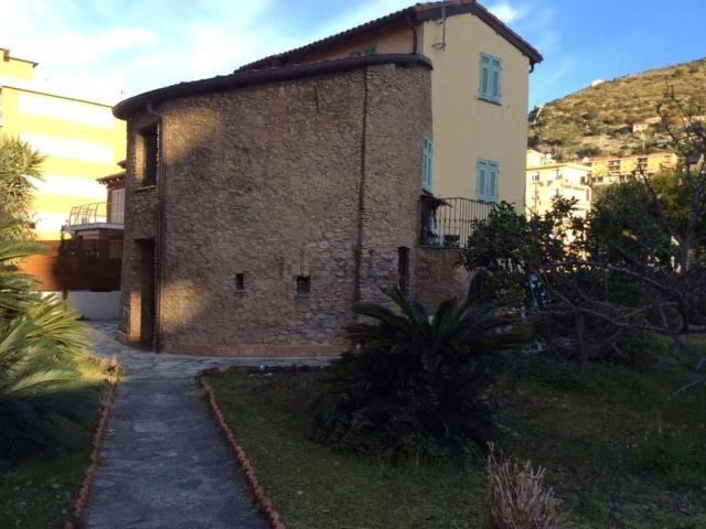 Case e ville in vendita di 140 m²