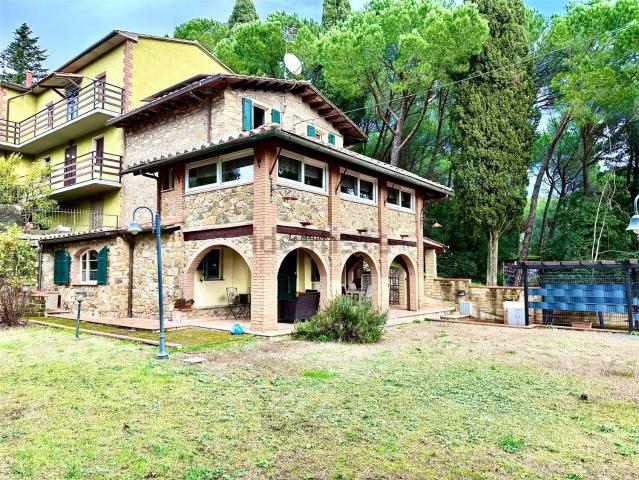 Case e ville in vendita di 140 m²