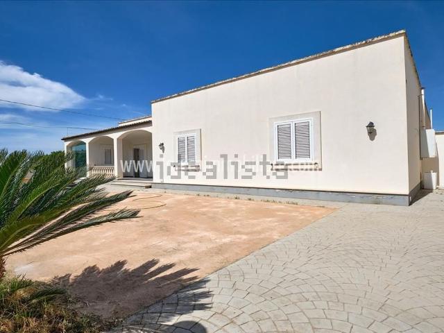 Case e ville in vendita di 140 m²