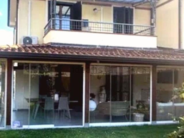 Case e ville in vendita di 140 m²