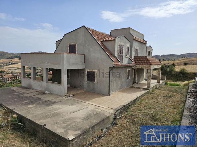 Case e ville in vendita di 140 m²