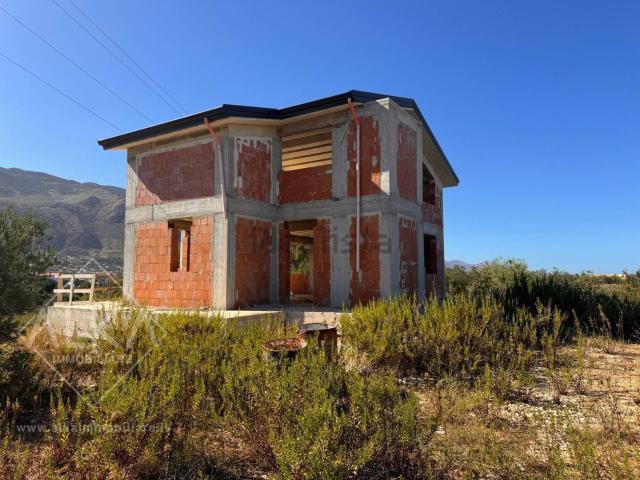 Case e ville in vendita di 140 m²