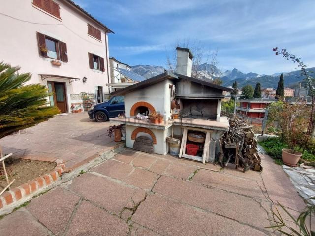 Case e ville in vendita di 140 m² in Via Carriona, 95