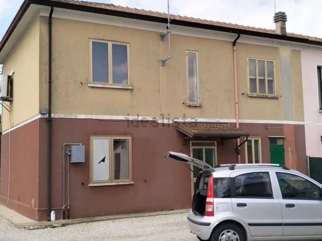Case e ville in vendita di 140 m² in Via Bosco