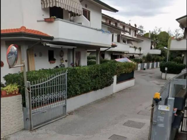Case e ville in vendita di 140 m² in Via Butterfly