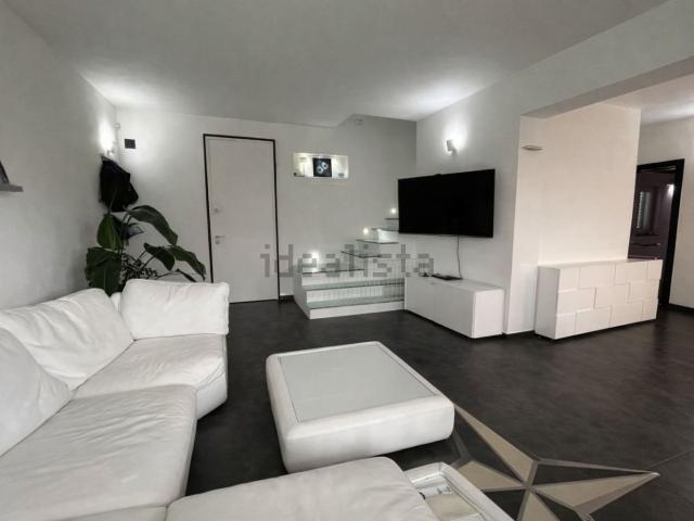 Case e ville in vendita di 140 m² in Via del Marginone
