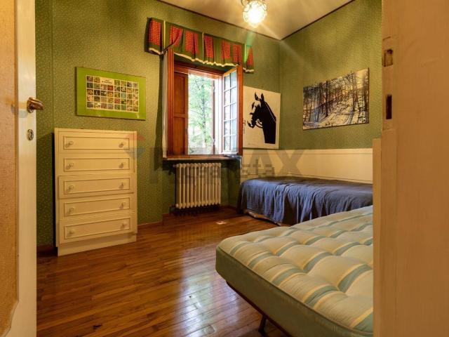 Case e ville in vendita di 140 m² in Via del Capriolo, 3