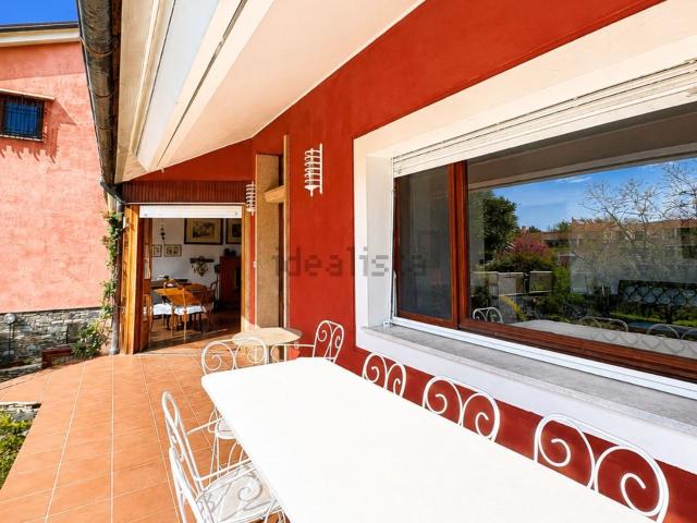 Case e ville in vendita di 140 m² in Via del Roccolo, 3