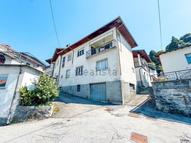 Case e ville in vendita di 140 m² in Via di Mezzo, 4