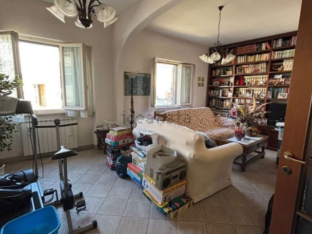 Case e ville in vendita di 140 m² in Via Elvezio Cerboni