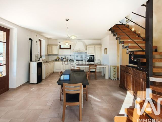Case e ville in vendita di 140 m² in Via Santa Caterina, 2231