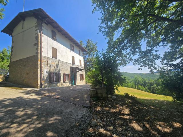 Case e ville in vendita di 140 m² in Via Santa Lucia, 56