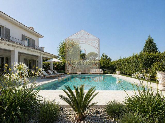 Case e ville in vendita di 140 m² in Via Scassicarli, 90