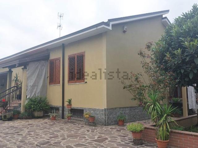Case e ville in vendita di 140 m² in Via Piemonte
