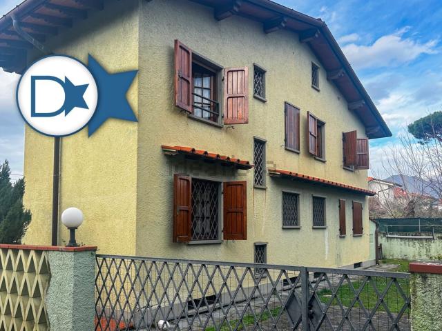 Case e ville in vendita di 140 m² in Via Terreni Pacchiani, 12