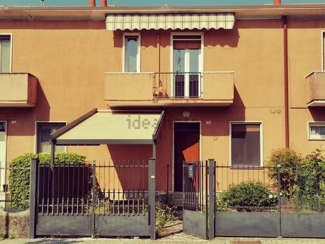 Case e ville in vendita di 140 m² in Viale Europa, 5