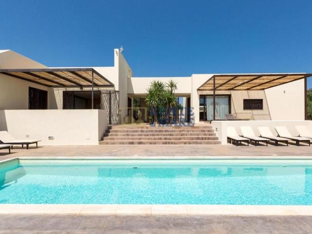 Case e ville in vendita di 140 m² in Contrada Sierri