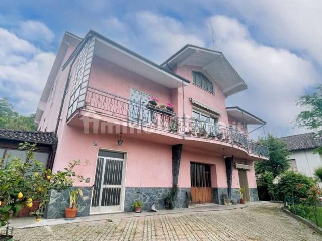 Case e ville in vendita di 140 m² in Strada del Villarello