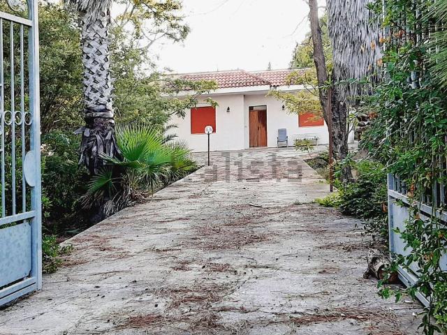 Case e ville in vendita di 140 m² in Strada Senza Nome